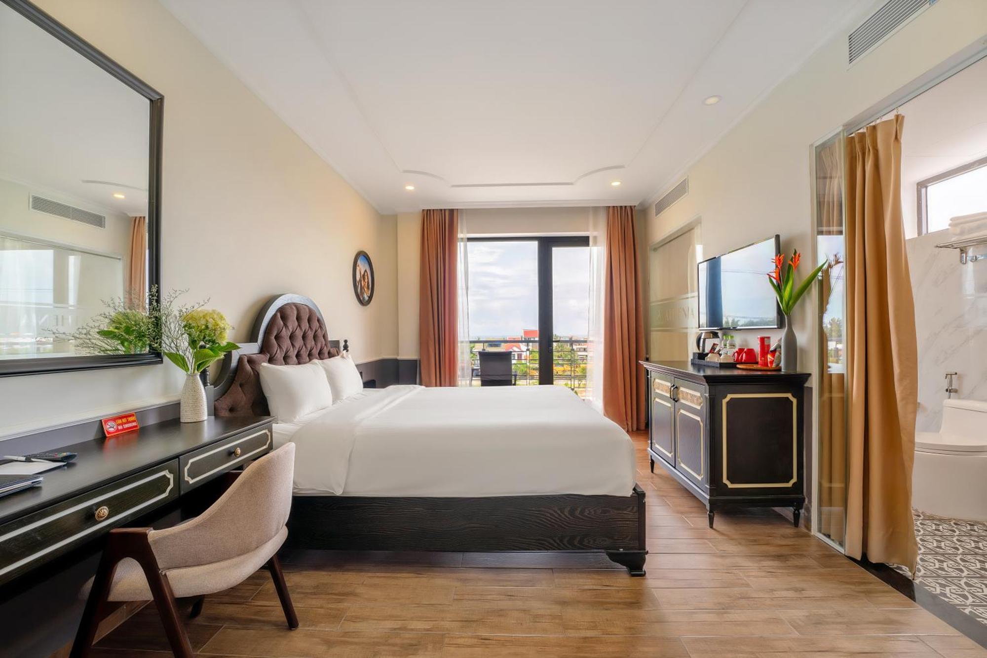 Junior Suite Balcony Bath Shuttle Car to Hoi An Old Town,1543744777:JPEG